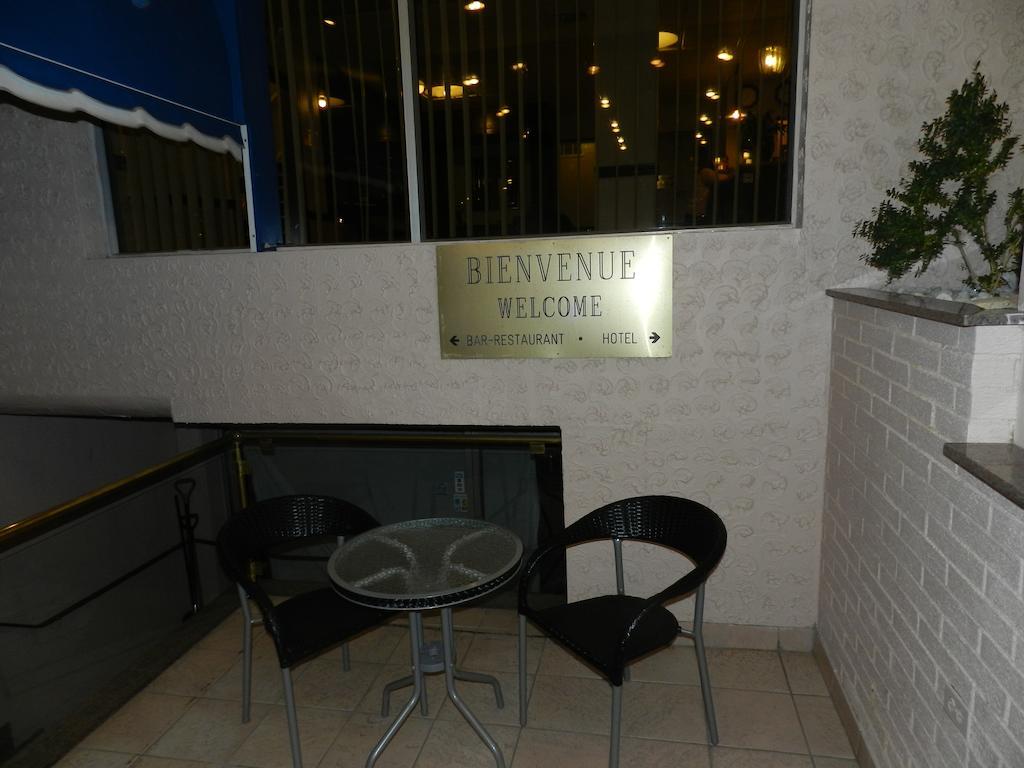 L'Auberge De L'Aeroport Inn Dorval Luaran gambar