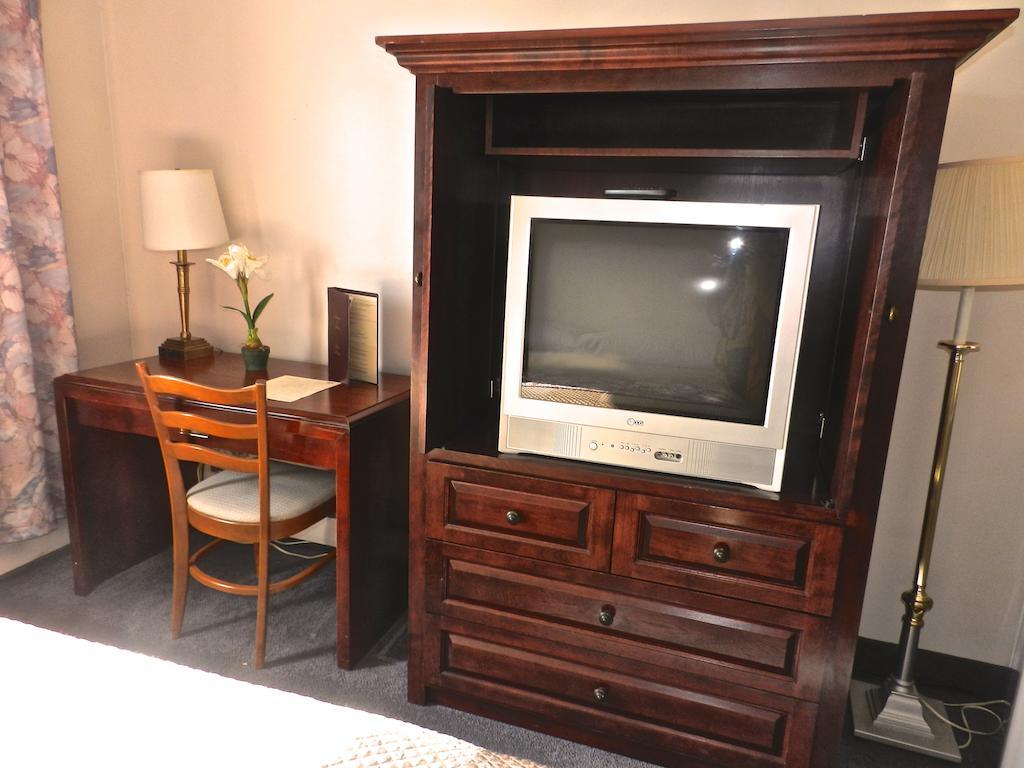 L'Auberge De L'Aeroport Inn Dorval Bilik gambar
